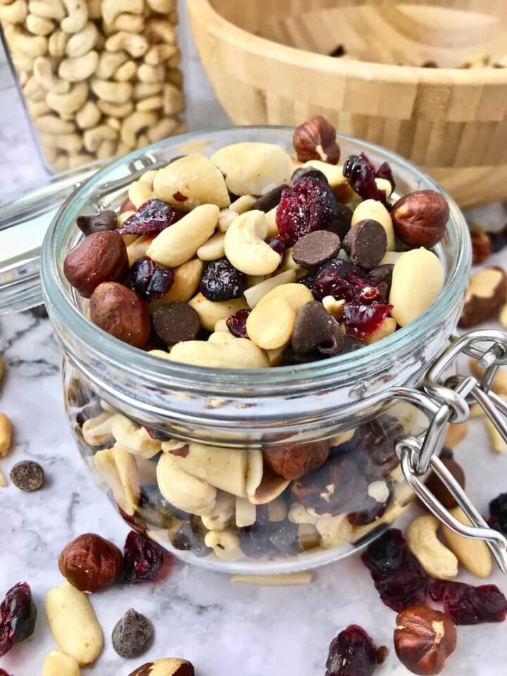 the-fancy-life-trail-mix